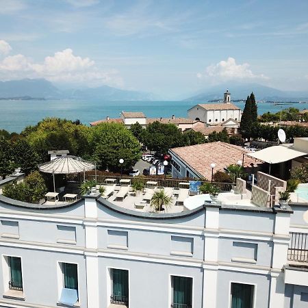 Hotel Enrichetta Desenzano del Garda Zewnętrze zdjęcie